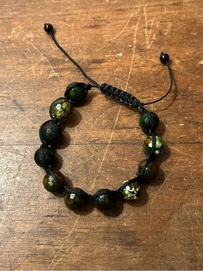 Adjustable dark green bead bracelet